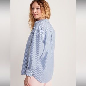NWT. OLD NAVY. Button Down Boyfriend Shirt